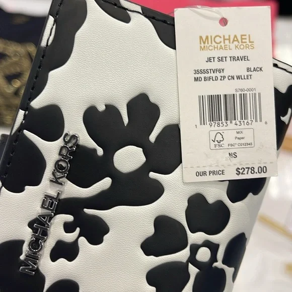 Michael Kors Jet Set Medium Floral Print Bi-Fold Wallet
Black 
NWT - Picture 12 of 16